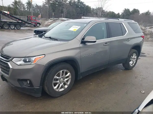 1GNEVGKW3JJ275544 2018 CHEVROLET TRAVERSE - Image 2