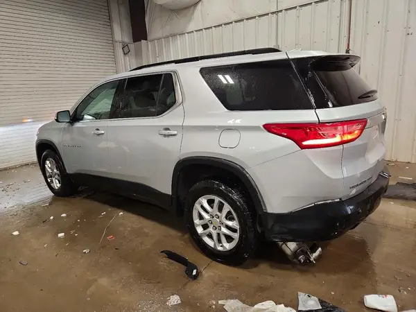 1GNEVGKW3LJ211135 2020 CHEVROLET TRAVERSE - Image 2