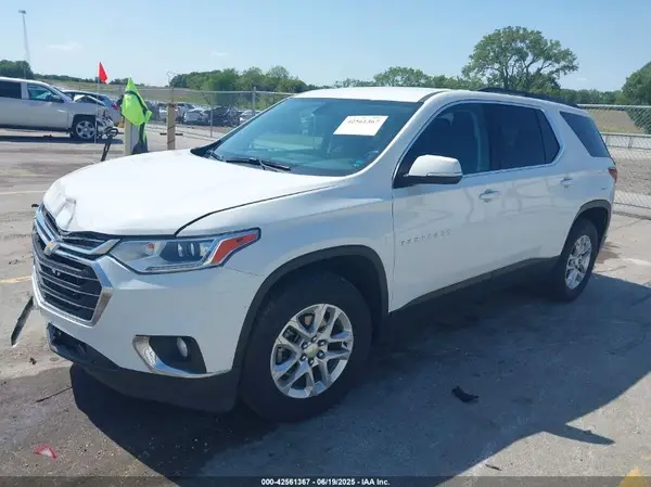 1GNEVGKW3MJ232231 2021 CHEVROLET TRAVERSE - Image 2