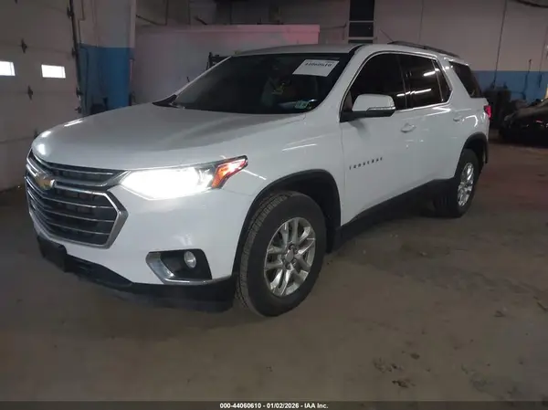 1GNEVGKW3MJ256352 2021 CHEVROLET TRAVERSE - Image 2