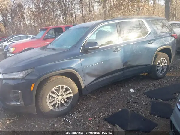 1GNEVGKW3NJ171318 2022 CHEVROLET TRAVERSE - Image 2
