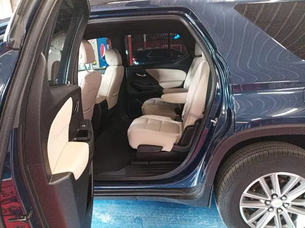 1GNEVGKW3NJ179032 2022 CHEVROLET TRAVERSE - Image 1