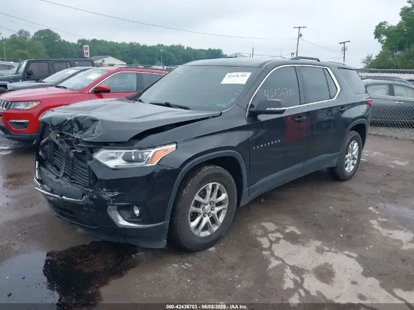 1GNEVGKW4JJ215143 2018 CHEVROLET TRAVERSE - Image 2