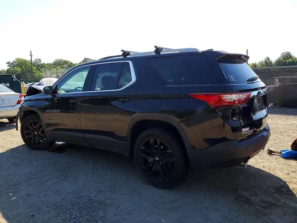 1GNEVGKW4JJ256758 2018 CHEVROLET TRAVERSE - Image 2