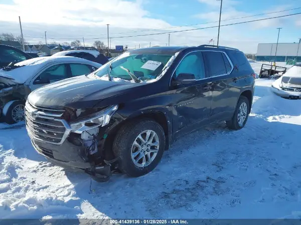 1GNEVGKW4JJ260843 2018 CHEVROLET TRAVERSE - Image 2