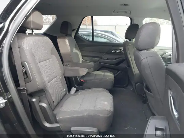 1GNEVGKW4KJ196062 2019 CHEVROLET TRAVERSE - Image 8