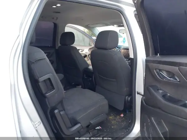 1GNEVGKW4KJ227083 2019 CHEVROLET TRAVERSE - Image 8