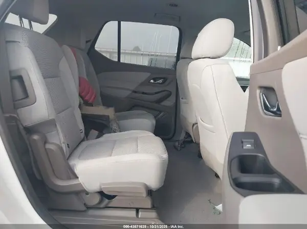 1GNEVGKW4KJ277935 2019 CHEVROLET TRAVERSE - Image 8
