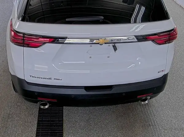 1GNEVGKW4NJ184918 2022 CHEVROLET TRAVERSE - Image 2