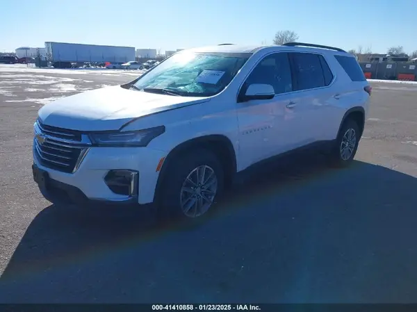 1GNEVGKW4PJ228693 2023 CHEVROLET TRAVERSE - Image 2