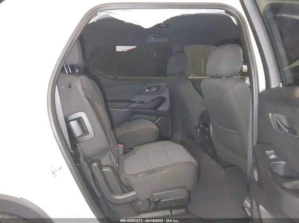 1GNEVGKW4PJ332410 2023 CHEVROLET TRAVERSE - Image 8