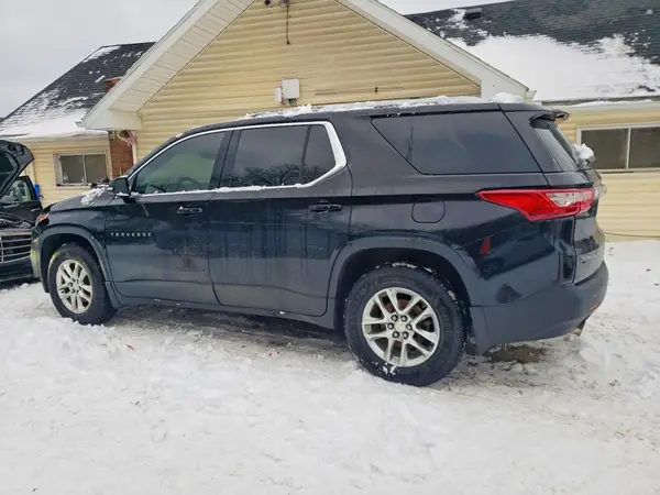 1GNEVGKW5JJ216222 2018 CHEVROLET TRAVERSE - Image 2