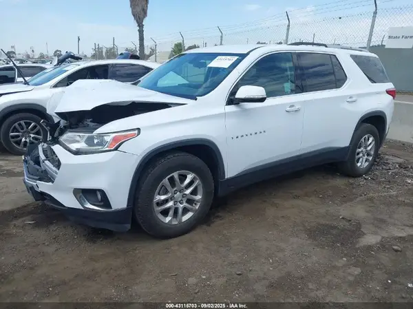 1GNEVGKW5JJ264075 2018 CHEVROLET TRAVERSE - Image 2