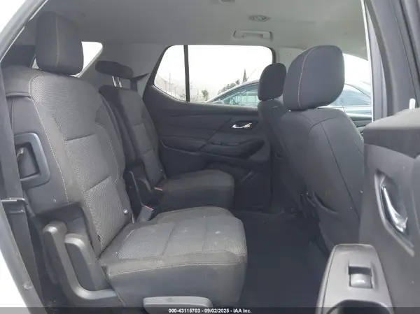 1GNEVGKW5JJ264075 2018 CHEVROLET TRAVERSE - Image 8