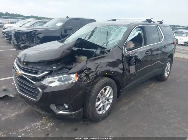 1GNEVGKW5JJ280227 2018 CHEVROLET TRAVERSE - Image 2