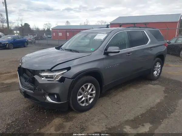1GNEVGKW5KJ260996 2019 CHEVROLET TRAVERSE - Image 2