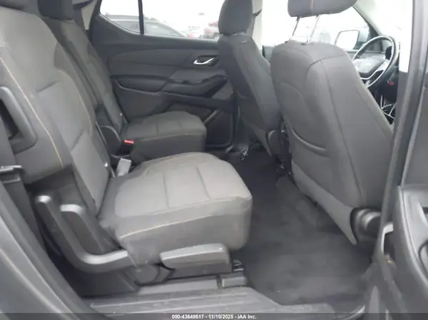 1GNEVGKW5KJ260996 2019 CHEVROLET TRAVERSE - Image 8