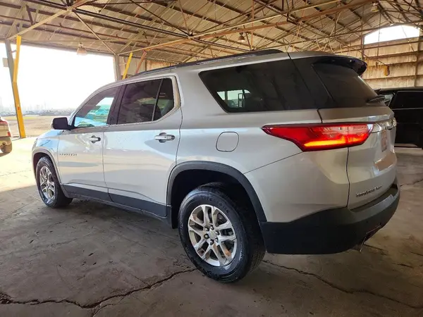 1GNEVGKW5MJ182688 2021 CHEVROLET TRAVERSE - Image 2