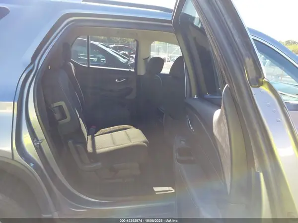 1GNEVGKW6JJ201065 2018 CHEVROLET TRAVERSE - Image 8