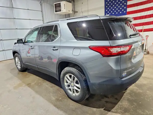 1GNEVGKW6MJ240551 2021 CHEVROLET TRAVERSE - Image 2
