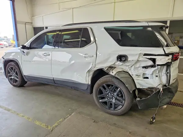 1GNEVGKW6PJ343537 2023 CHEVROLET TRAVERSE - Image 2
