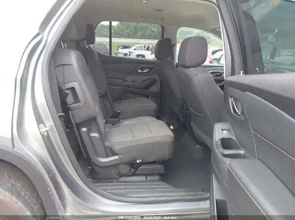 1GNEVGKW7JJ108930 2018 CHEVROLET TRAVERSE - Image 8