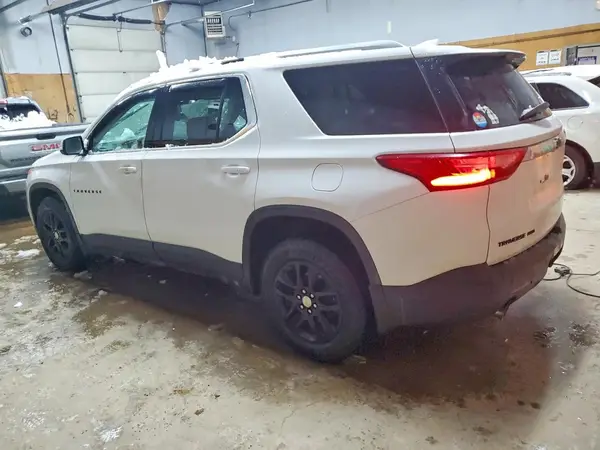 1GNEVGKW7JJ120611 2018 CHEVROLET TRAVERSE - Image 2