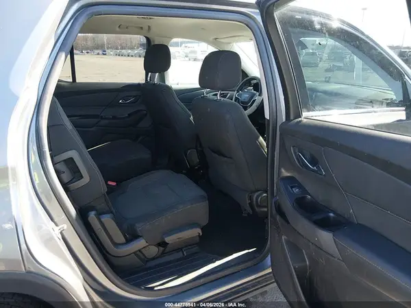 1GNEVGKW7JJ155018 2018 CHEVROLET TRAVERSE - Image 8