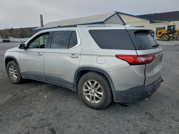 1GNEVGKW7JJ155293 2018 CHEVROLET TRAVERSE - Image 2