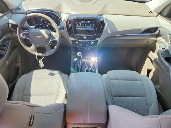 1GNEVGKW7JJ223611 2018 CHEVROLET TRAVERSE - Image 8