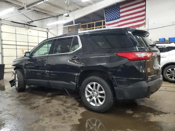 1GNEVGKW7JJ235581 2018 CHEVROLET TRAVERSE - Image 2