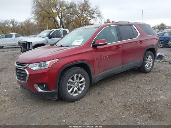 1GNEVGKW7JJ257712 2018 CHEVROLET TRAVERSE - Image 2