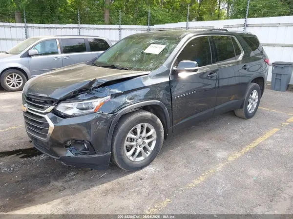 1GNEVGKW7JJ281668 2018 CHEVROLET TRAVERSE - Image 2