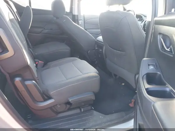 1GNEVGKW7KJ215090 2019 CHEVROLET TRAVERSE - Image 8