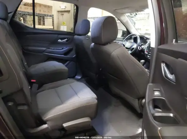 1GNEVGKW7KJ242483 2019 CHEVROLET TRAVERSE - Image 8