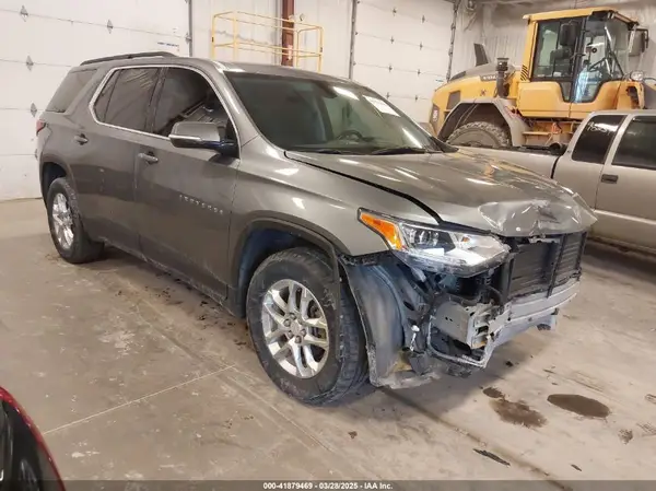 1GNEVGKW7KJ263267 2019 CHEVROLET TRAVERSE - Image 1