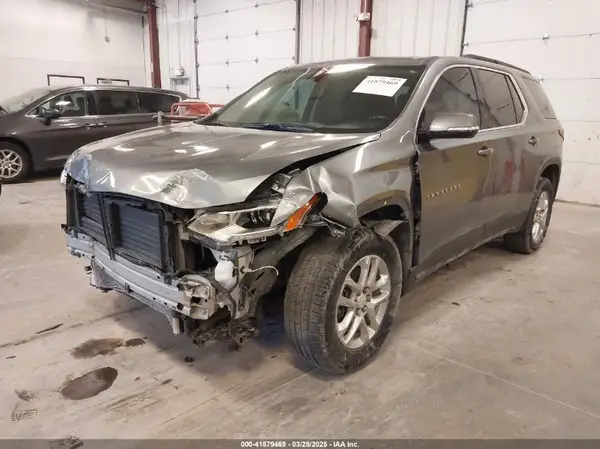 1GNEVGKW7KJ263267 2019 CHEVROLET TRAVERSE - Image 2