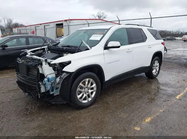 1GNEVGKW7KJ275158 2019 CHEVROLET TRAVERSE - Image 2
