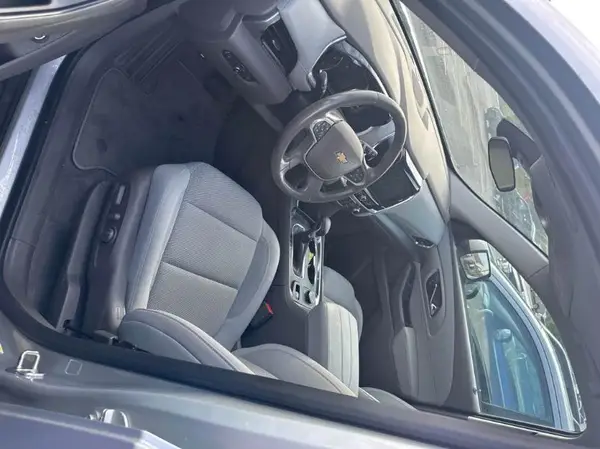 1GNEVGKW7MJ163012 2021 CHEVROLET TRAVERSE - Image 2
