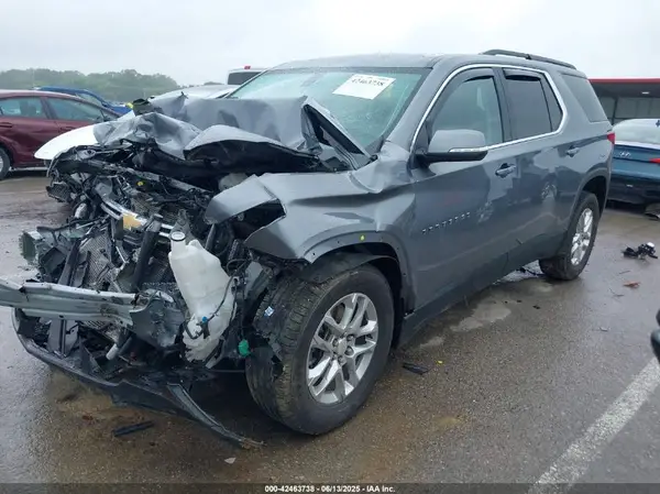 1GNEVGKW7MJ181364 2021 CHEVROLET TRAVERSE - Image 2