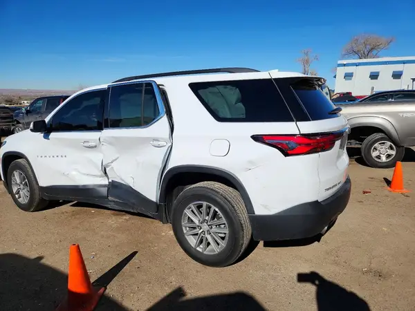 1GNEVGKW7PJ135103 2023 CHEVROLET TRAVERSE - Image 2