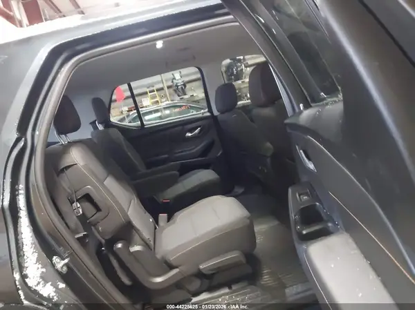1GNEVGKW8JJ111206 2018 CHEVROLET TRAVERSE - Image 8