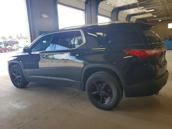 1GNEVGKW8JJ133965 2018 CHEVROLET TRAVERSE - Image 2