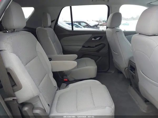 1GNEVGKW8JJ134579 2018 CHEVROLET TRAVERSE - Image 8