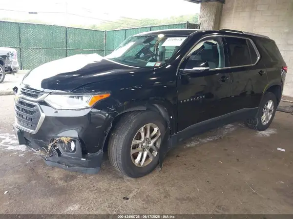 1GNEVGKW8JJ160387 2018 CHEVROLET TRAVERSE - Image 2