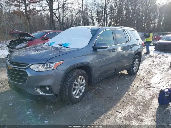 1GNEVGKW8JJ226839 2018 CHEVROLET TRAVERSE - Image 2