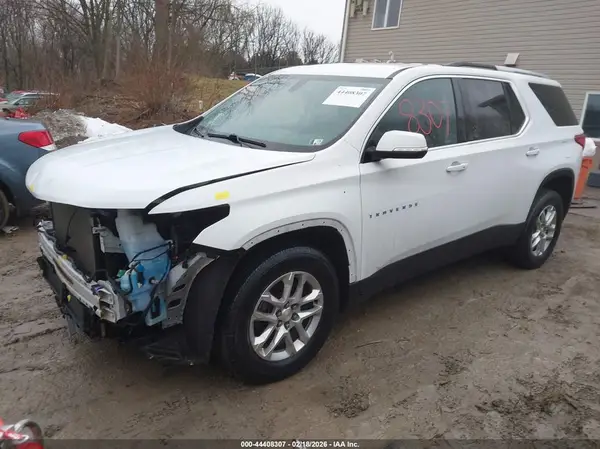 1GNEVGKW8JJ234746 2018 CHEVROLET TRAVERSE - Image 2