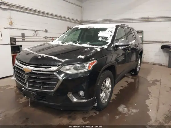 1GNEVGKW8JJ246900 2018 CHEVROLET TRAVERSE - Image 2