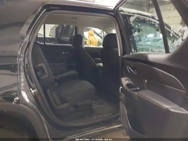 1GNEVGKW8JJ246900 2018 CHEVROLET TRAVERSE - Image 8