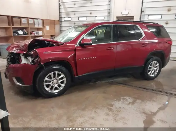 1GNEVGKW8KJ155191 2019 CHEVROLET TRAVERSE - Image 2